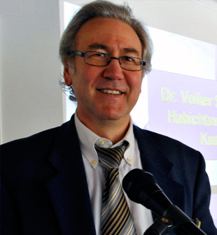 Dr. Volker Schmiedel